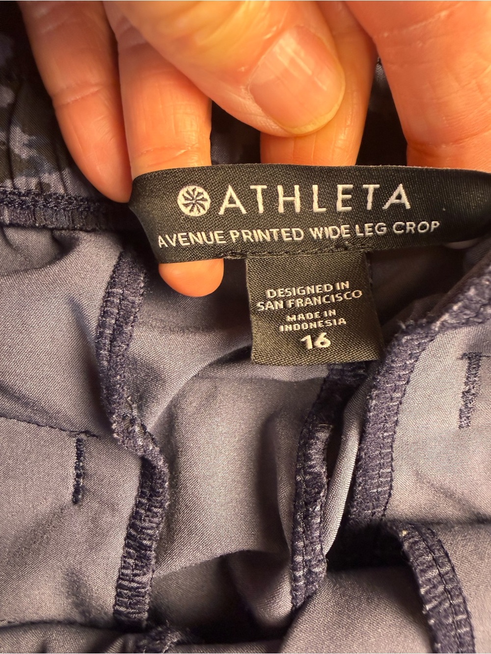 Athleta Avenue Printed Wide Leg Crop Pants Animal Print Black Blue Size 16 - Picture 5 of 14
